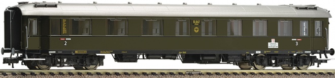 Express train Passenger car 2nd/3rd class<br /><a href='images/pictures/Fleischmann/225801.jpg' target='_blank'>Full size image</a>